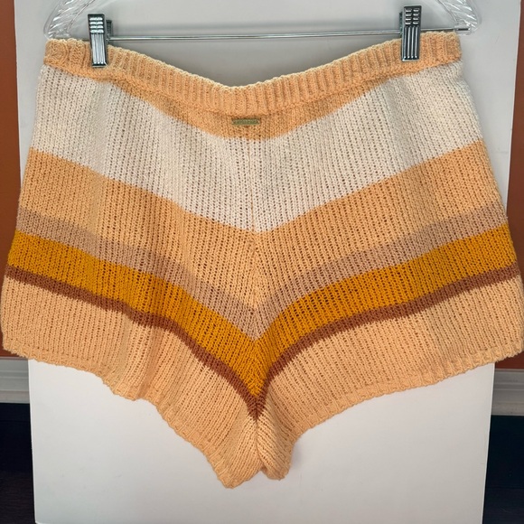 Billabong Sol Time Stripe Knit Drawstring Short L/12 Color Glow EUC - Picture 6 of 11